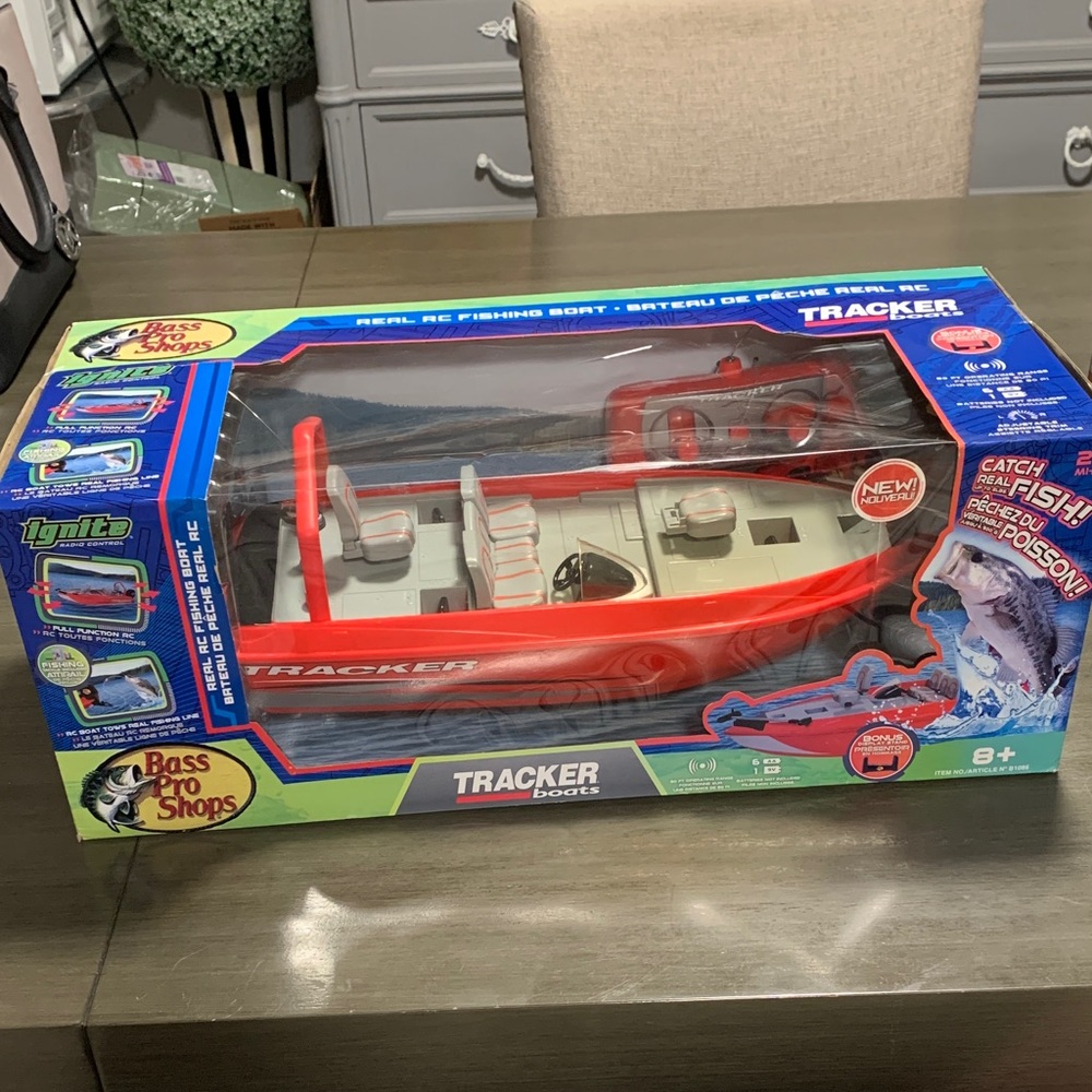 RETRO Ignite Remote Control RC Tracker Boat Bass Pro Shop